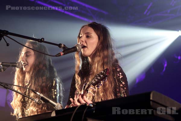 LET'S EAT GRANDMA - 2016-04-16 - PARIS - Point Ephemere - 